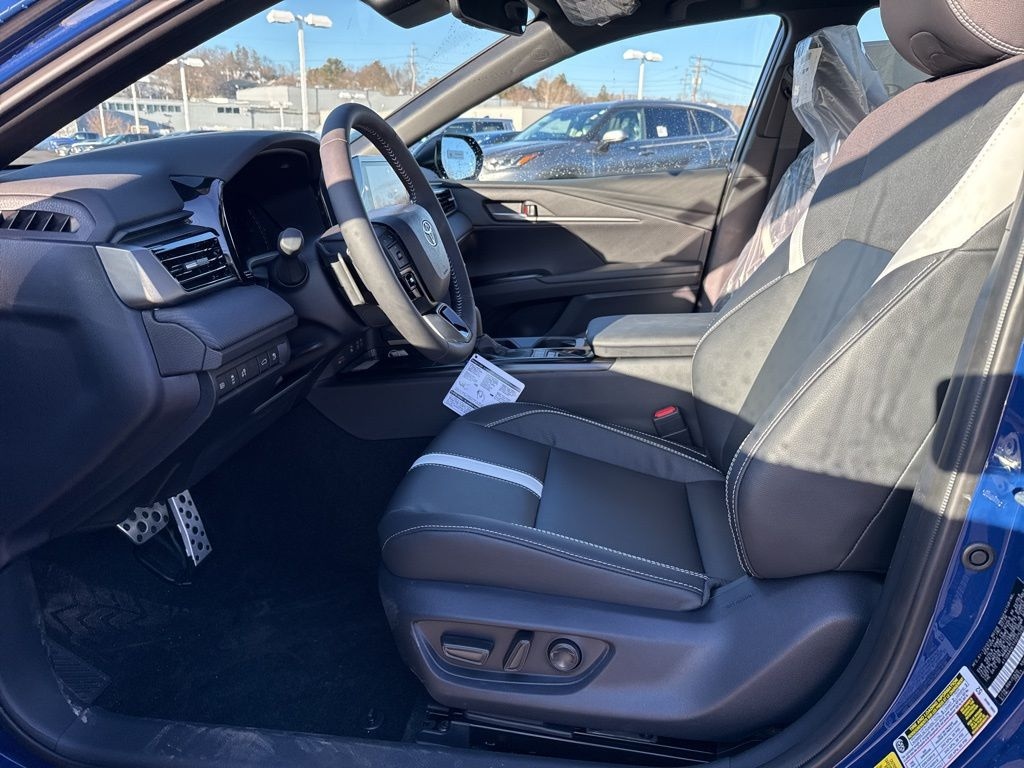 New 2026 Toyota Camry SE Sedan