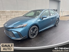 2026 Toyota Camry SE Sedan