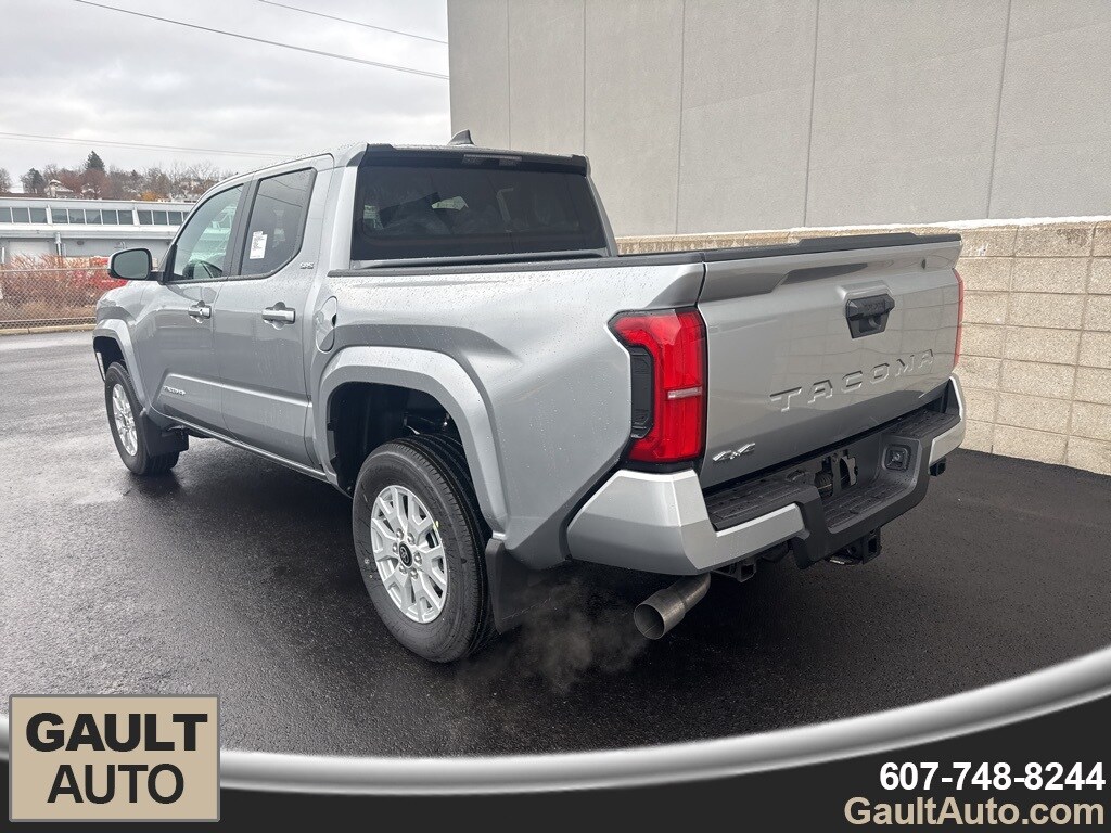 New 2025 Toyota Tacoma SR5 Truck
