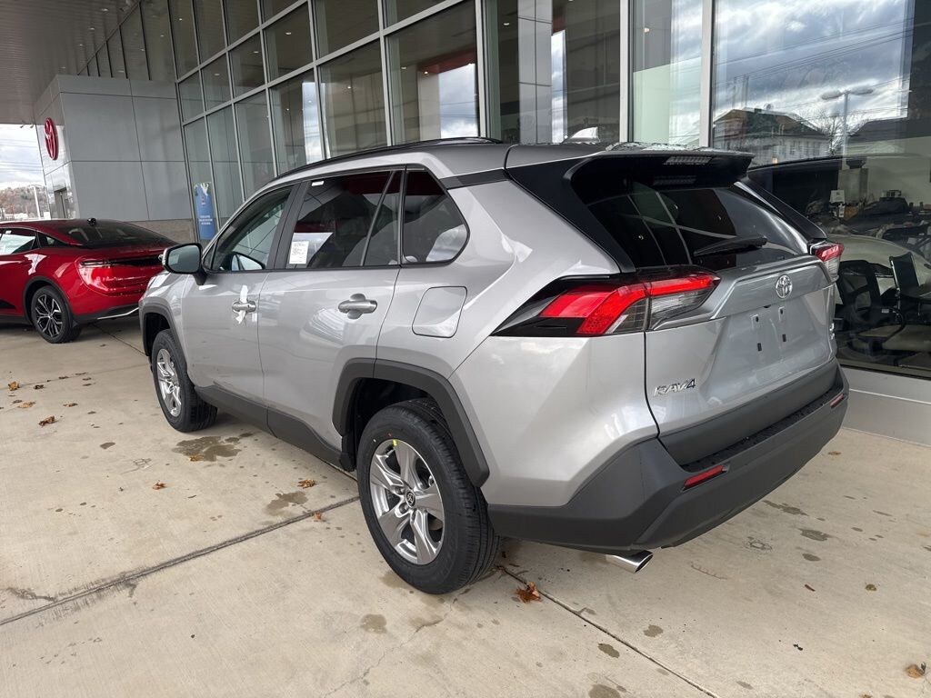 New 2025 Toyota RAV4 XLE SUV