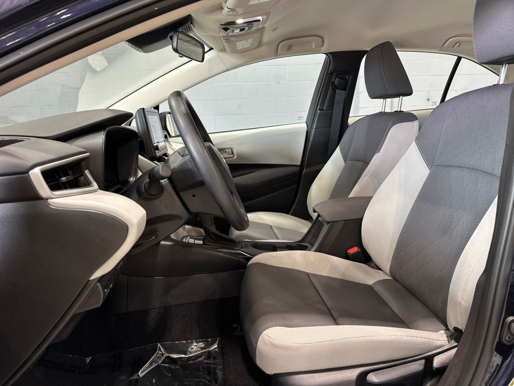 2026 Toyota Corolla LE - Photo 12