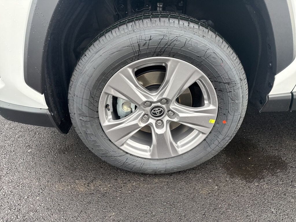 New 2025 Toyota RAV4 XLE SUV