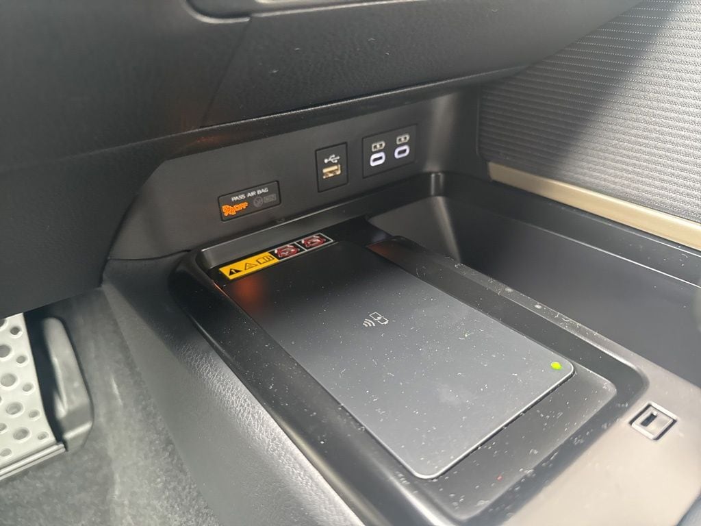2026 Toyota Camry SE - Photo 13