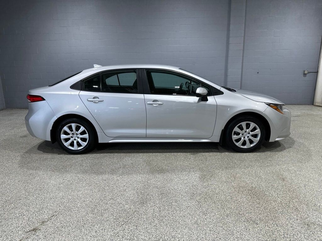 Used 2020 Toyota Corolla LE Sedan