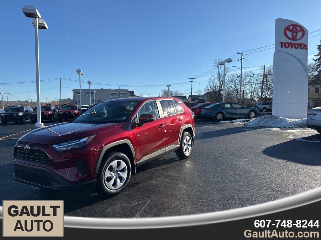 2025 Toyota RAV4 LE