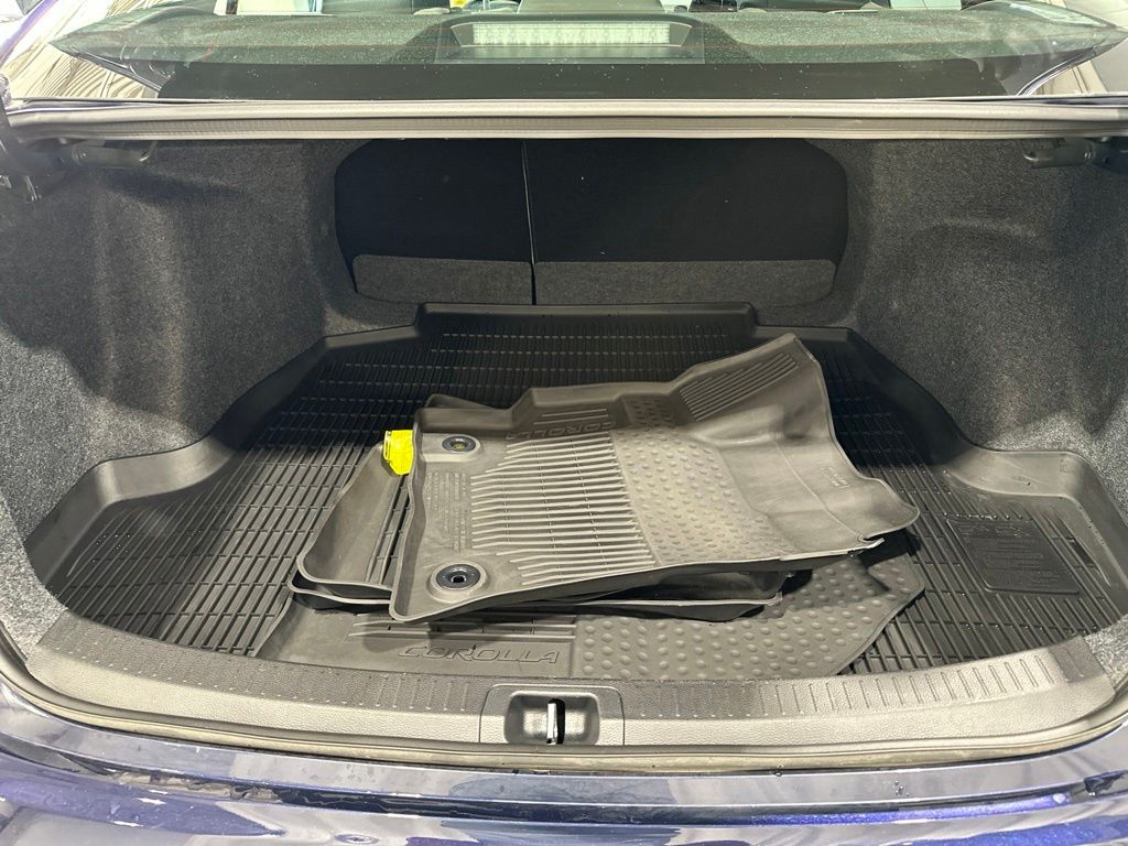 2026 Toyota Corolla LE - Photo 15
