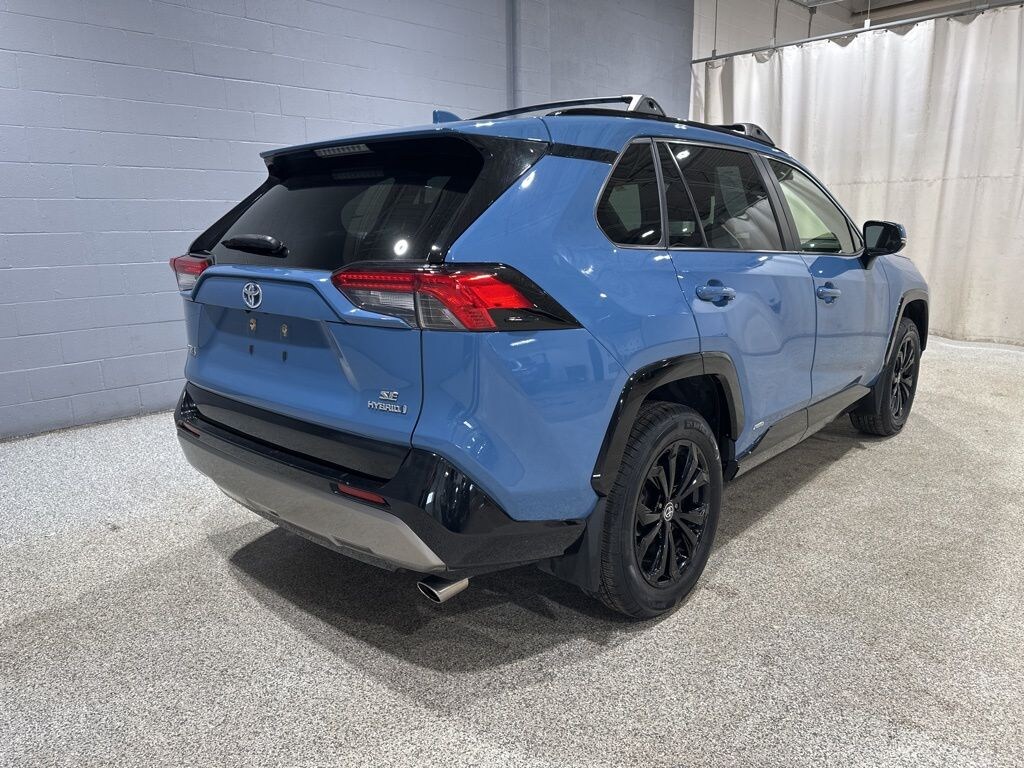 Used 2023 Toyota RAV4 Hybrid SE SUV