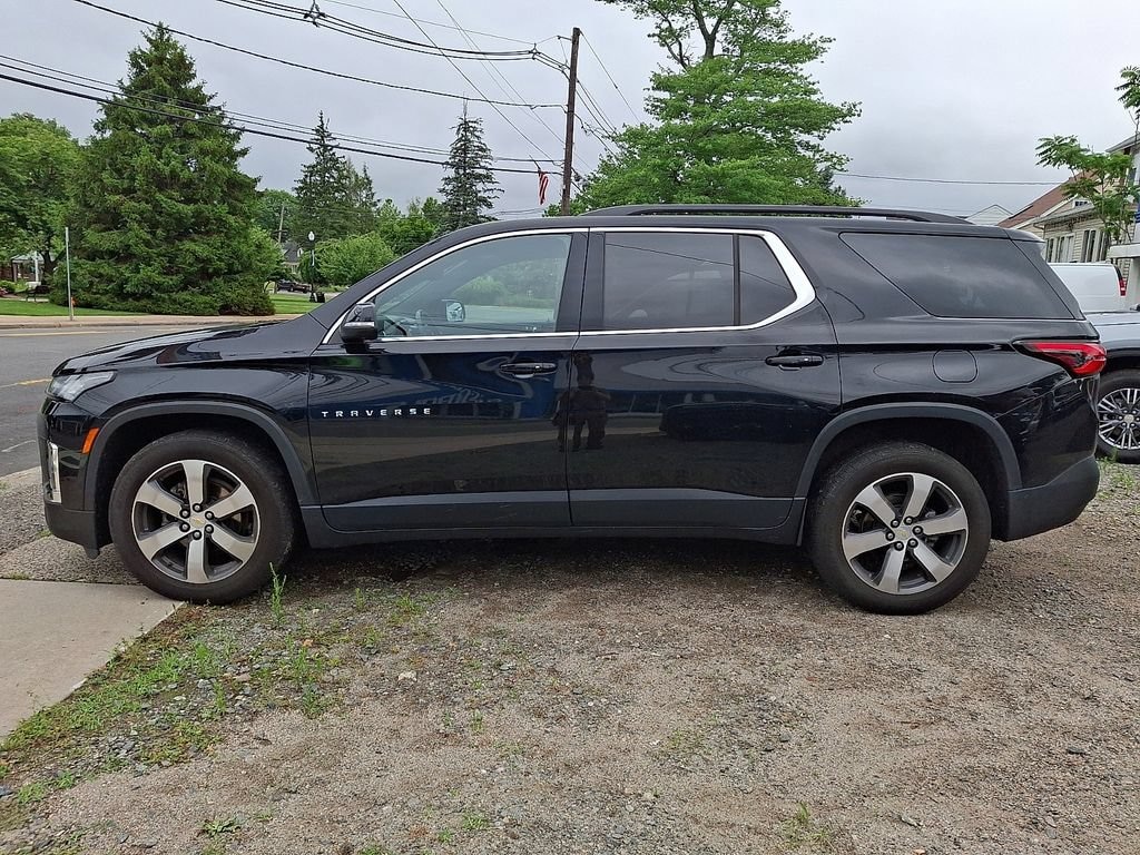 Used 2023 Chevrolet Traverse LT Leather SUV