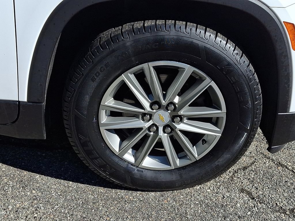 2023 Chevrolet Traverse 1LT - Photo 9