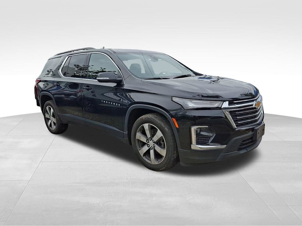 Used 2023 Chevrolet Traverse LT Leather SUV