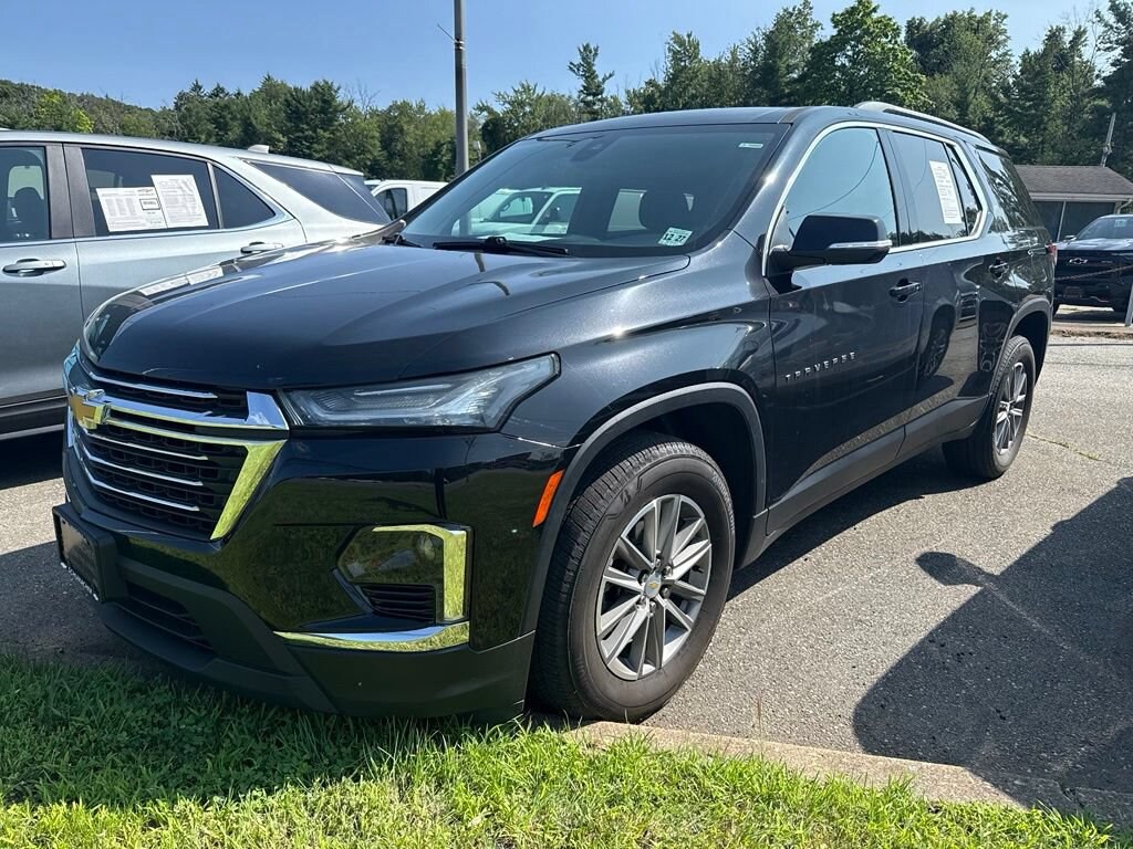 Used 2022 Chevrolet Traverse LT Cloth SUV