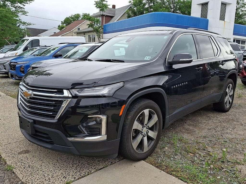 Used 2023 Chevrolet Traverse LT Leather SUV