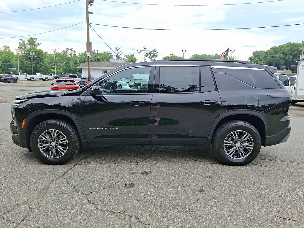 Used 2026 Chevrolet Traverse LT SUV