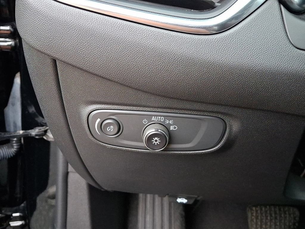 2024 Chevrolet Equinox LT - Photo 31