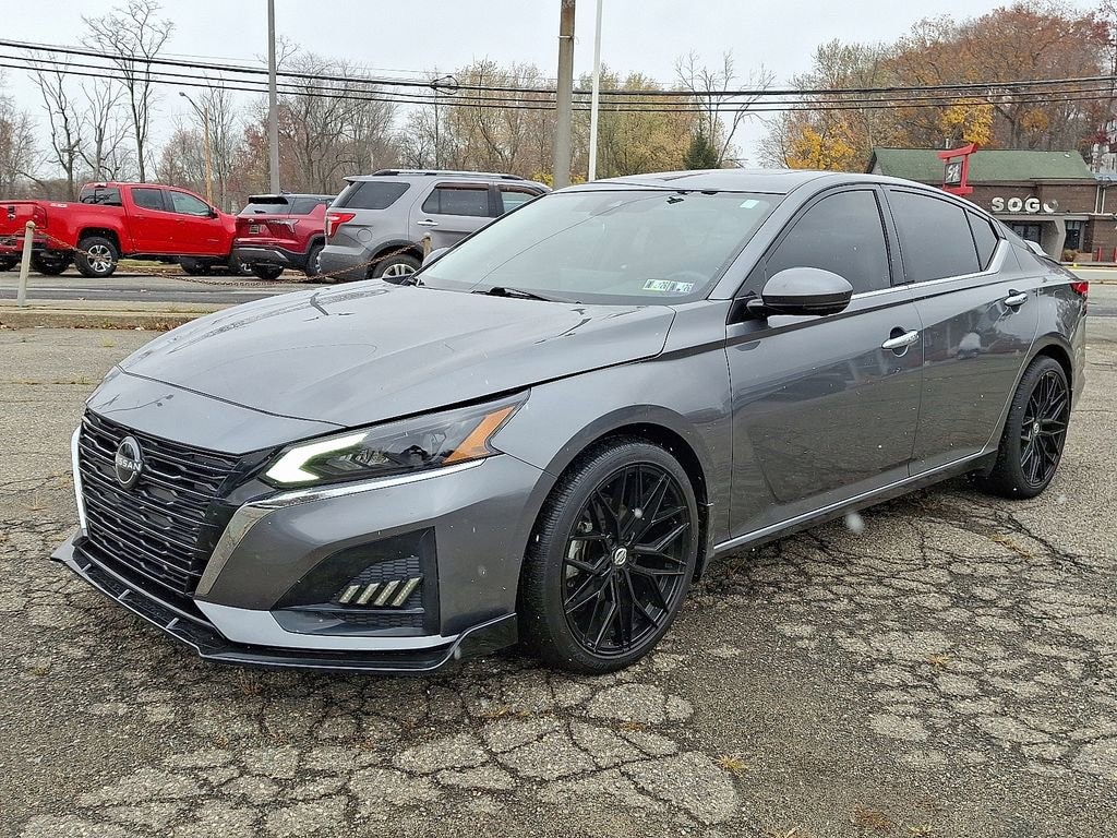 Used 2023 Nissan Altima SL FWD Sedan