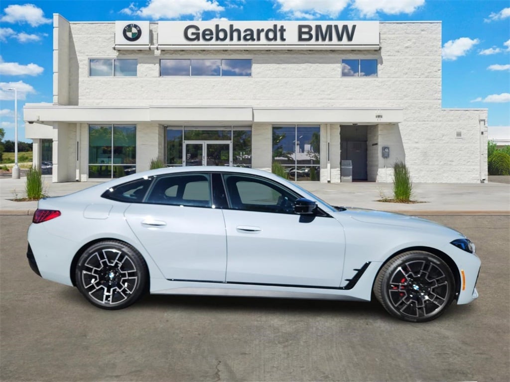 New 2025 BMW 4 Series M440i xDrive Hatchback