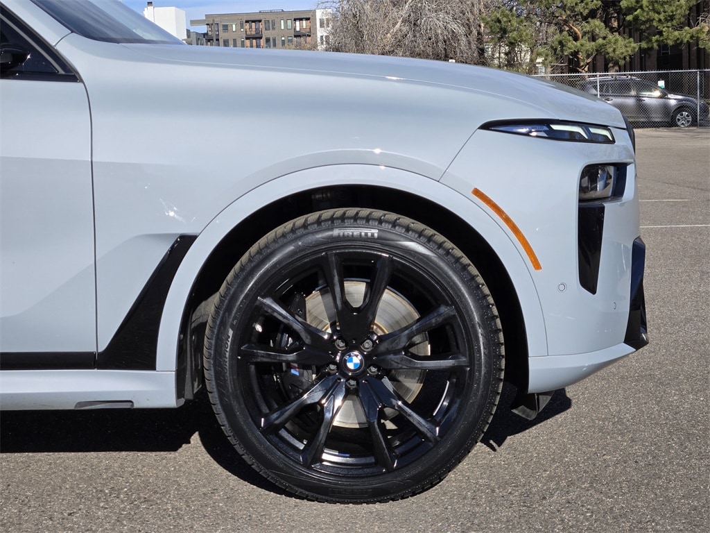 Image of 2024 BMW X7 M60i SUV