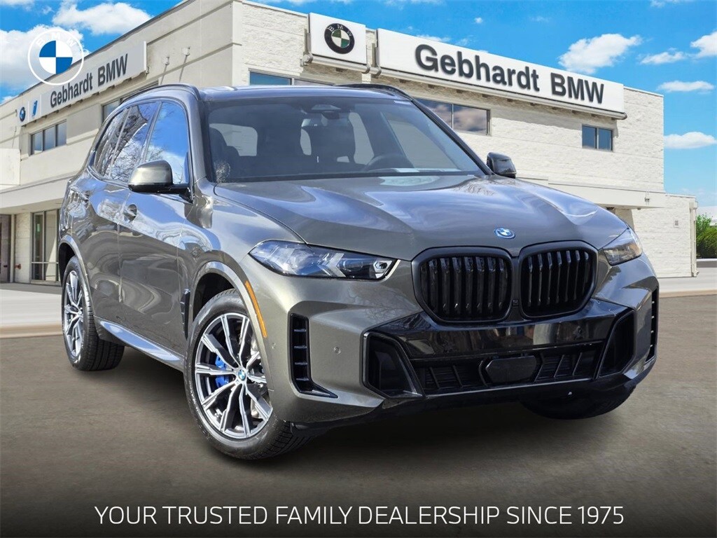 2026 BMW X5 50e's photo