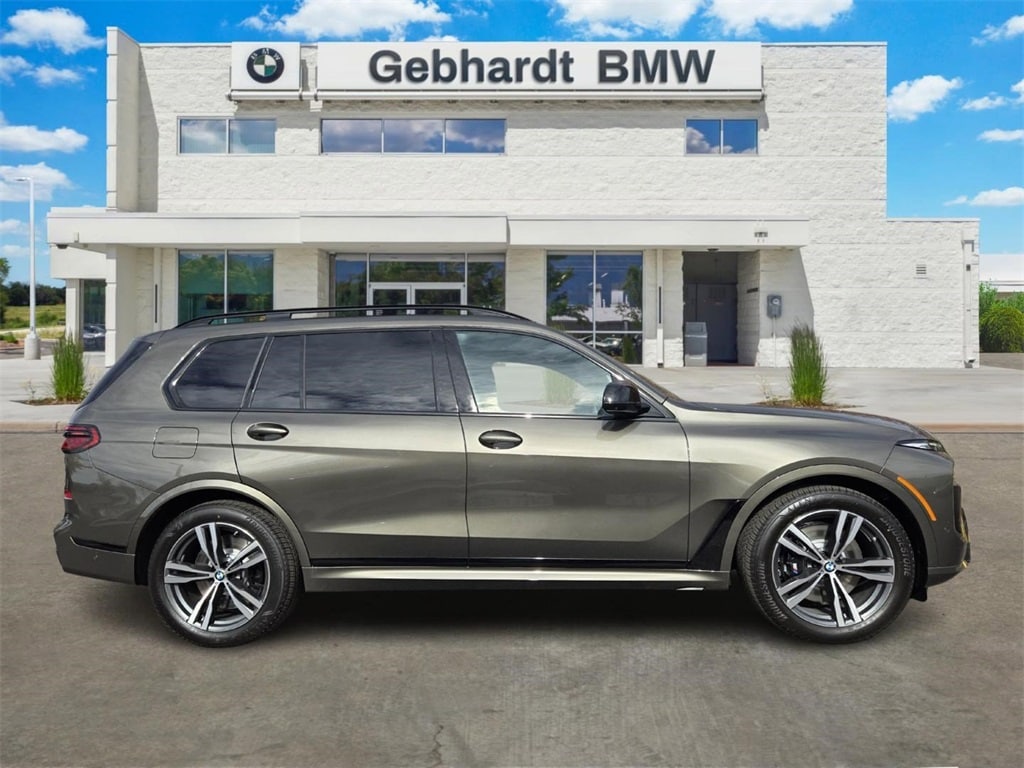 New 2026 BMW X7 M60i SUV