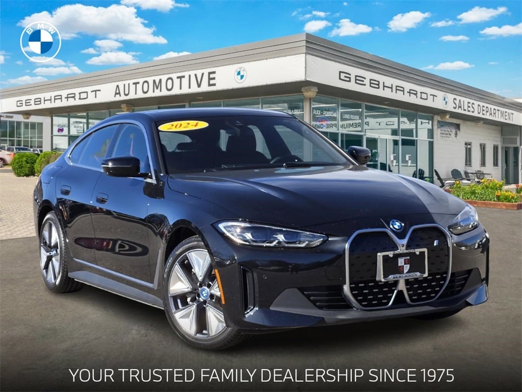 2024 BMW i4 40's photo