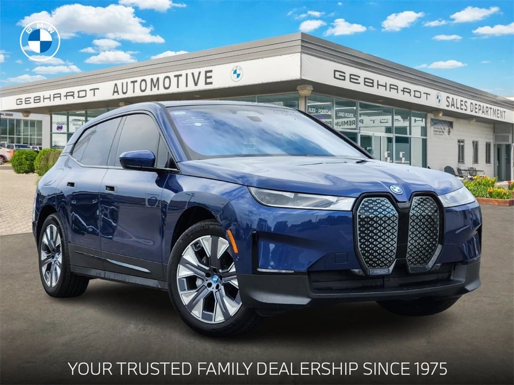 2025 BMW iX xDrive50