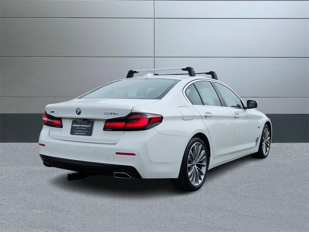 Image 3 of 2022 BMW 5 Series 530e Iperformance Sedan