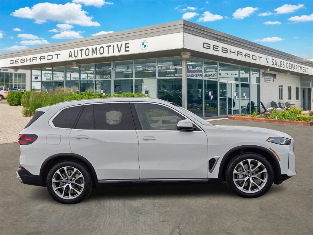 Image of 2025 BMW X5 xDrive50e SUV