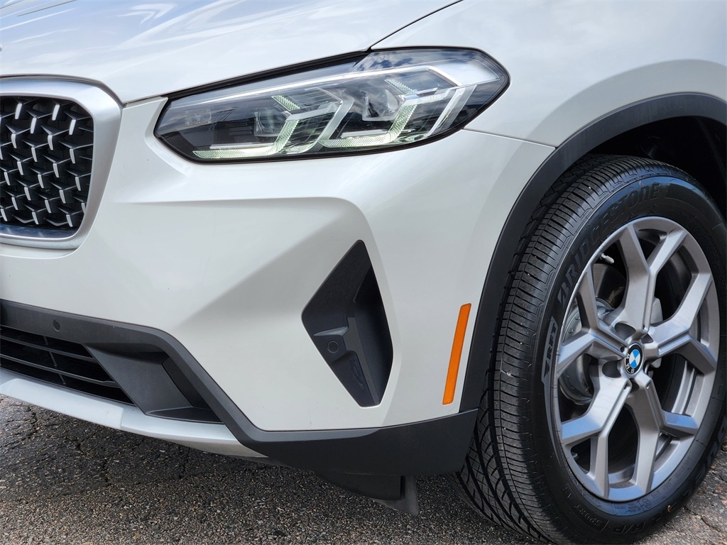 Image 9 of 2023 BMW X4 xDrive30i SUV