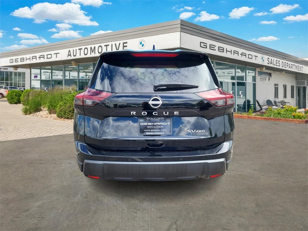 Used 2024 Nissan Rogue SV SUV