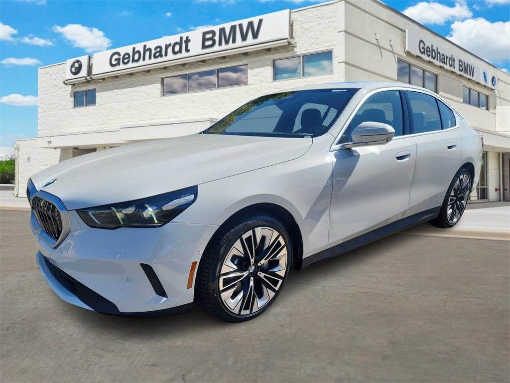 New 2026 BMW 5 Series 530i xDrive Sedan