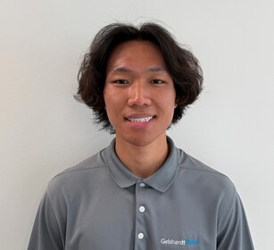 Staff member Tony Zhang from ID_15c82d