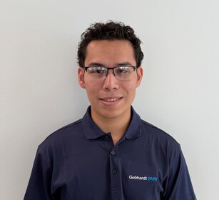Staff member Oscar Vazquez from ID_76dca0