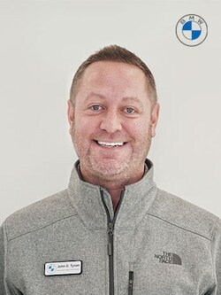 Staff member John Tynan from ID_76dca0