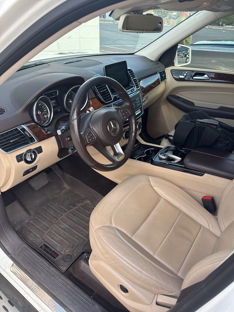 2017 Mercedes Benz GLS 450 photo 2