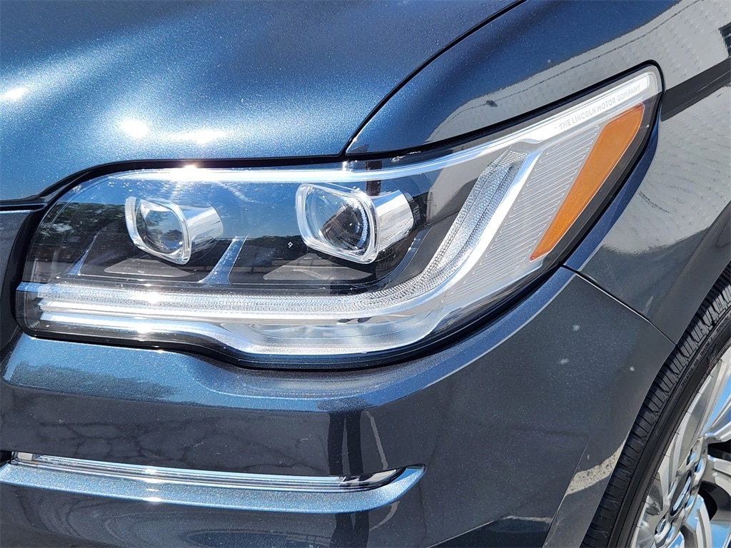 Image of 2024 Lincoln Navigator Premiere SUV