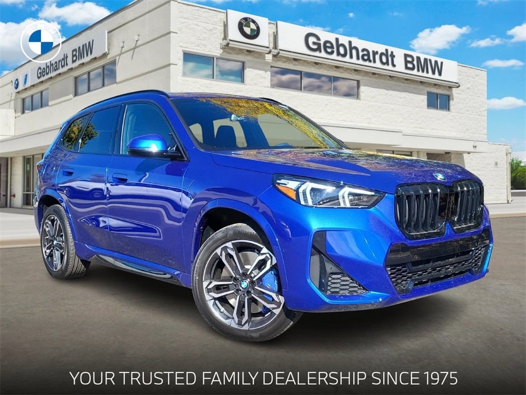 2026 BMW X1 28i's photo