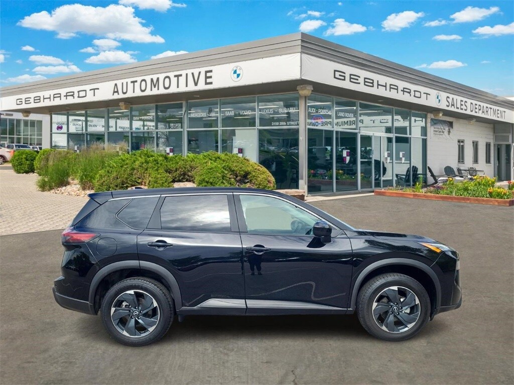 Used 2024 Nissan Rogue SV SUV