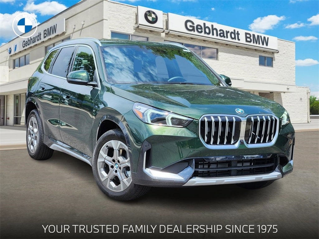 2025 BMW X1 28i's photo