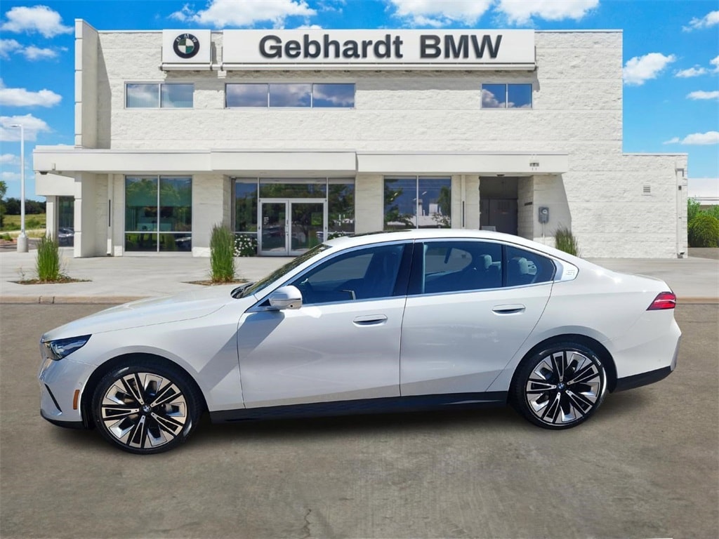 New 2026 BMW 5 Series 530i xDrive Sedan