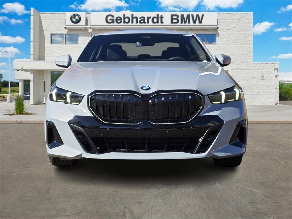 New 2026 BMW 5 Series 530i xDrive Sedan