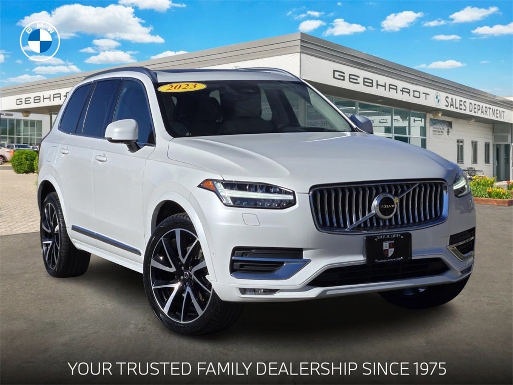 2023 Volvo XC90 Plus's photo