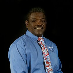 Staff member Thomas Dean from ID_54397b832ca0