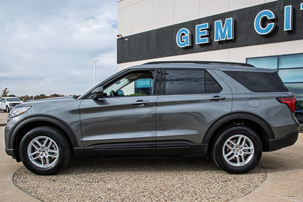 New 2026 Ford Explorer Active SUV