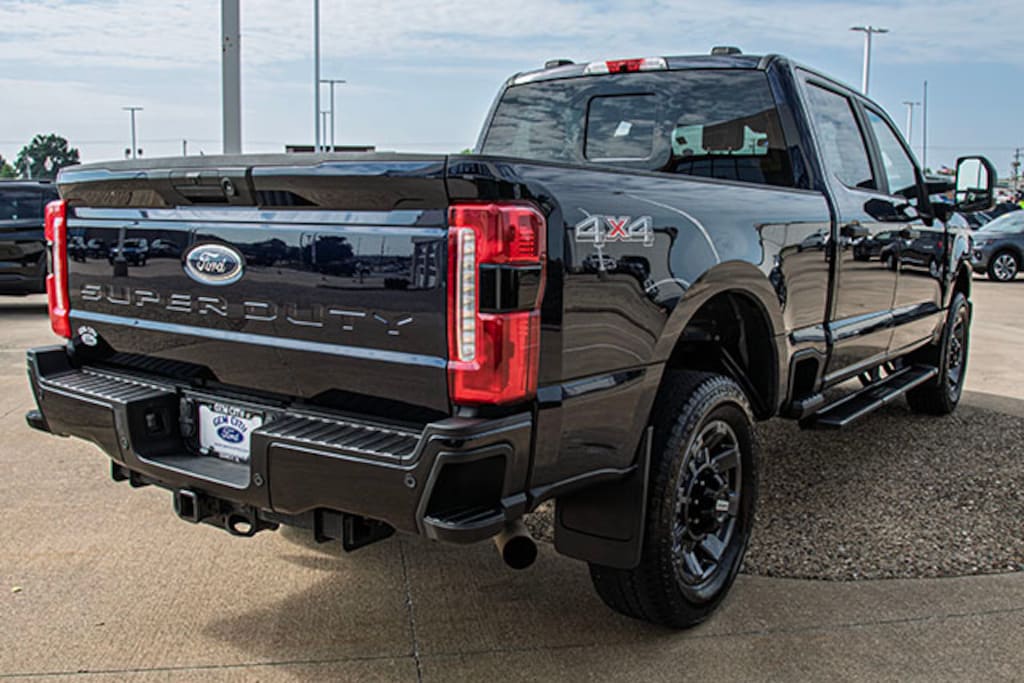 Used 2024 Ford F-250SD XL Truck