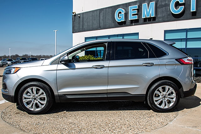 Used 2024 Ford Edge Titanium with VIN 2FMPK4K95RBA36513 for sale in Quincy, IL