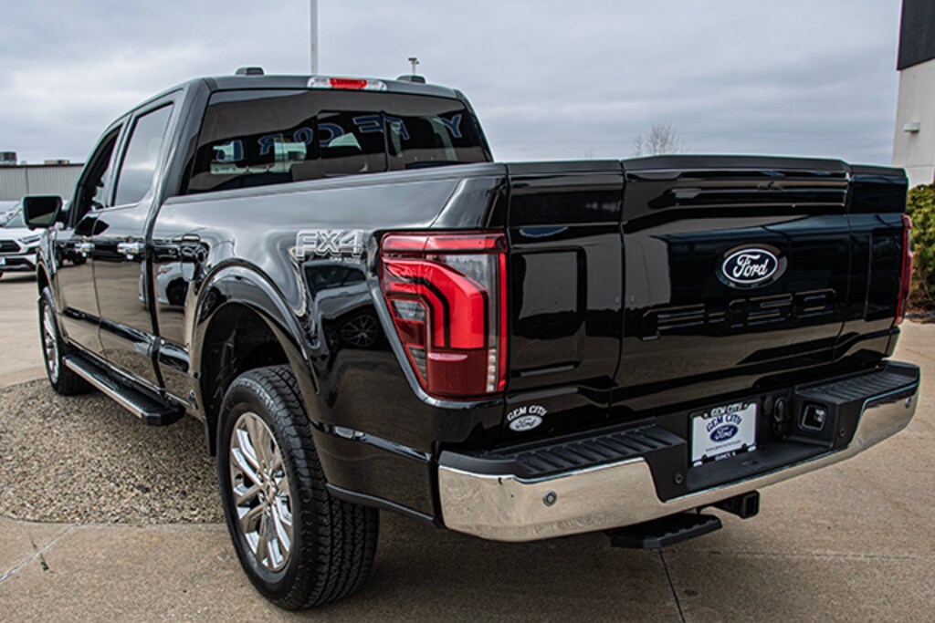 New 2025 Ford F-150 Lariat TRUCK