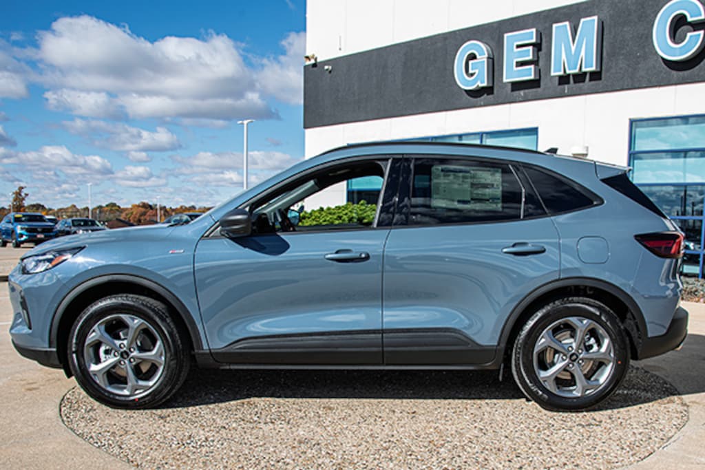 New 2026 Ford Escape ST-Line SUV