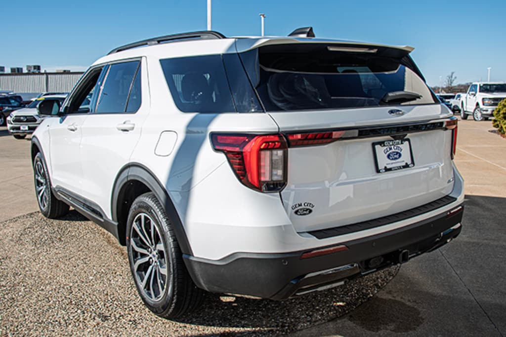 New 2026 Ford Explorer ST-Line SUV