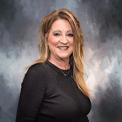 Staff member Kim Kirchner from ID_84db3ad2a999