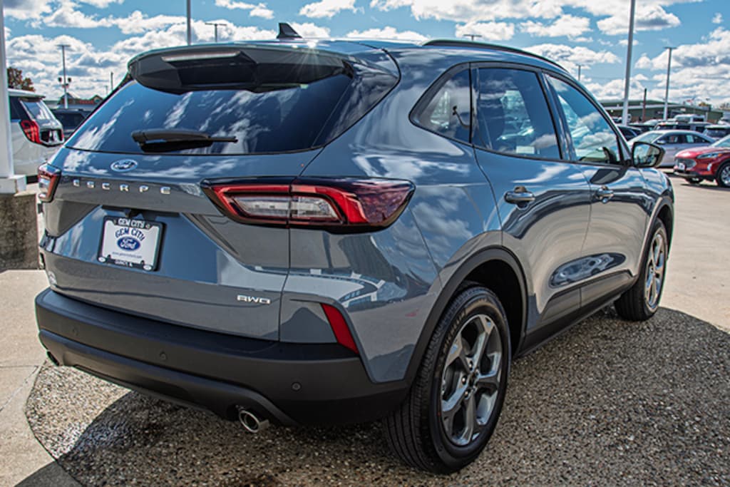 New 2026 Ford Escape ST-Line SUV